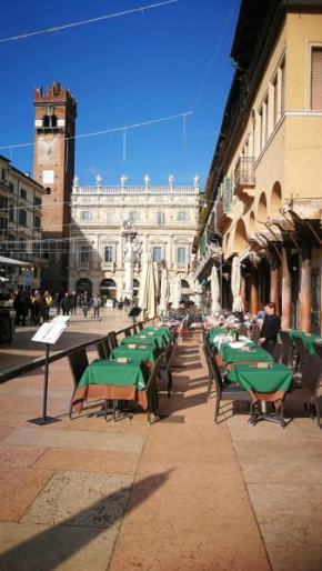 Fiorello's House 02309-Loc-04779